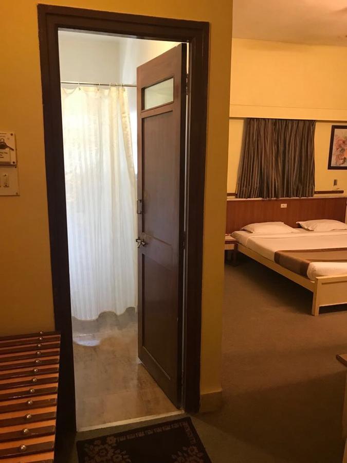 Hotel Swaroop Púna Exteriér fotografie