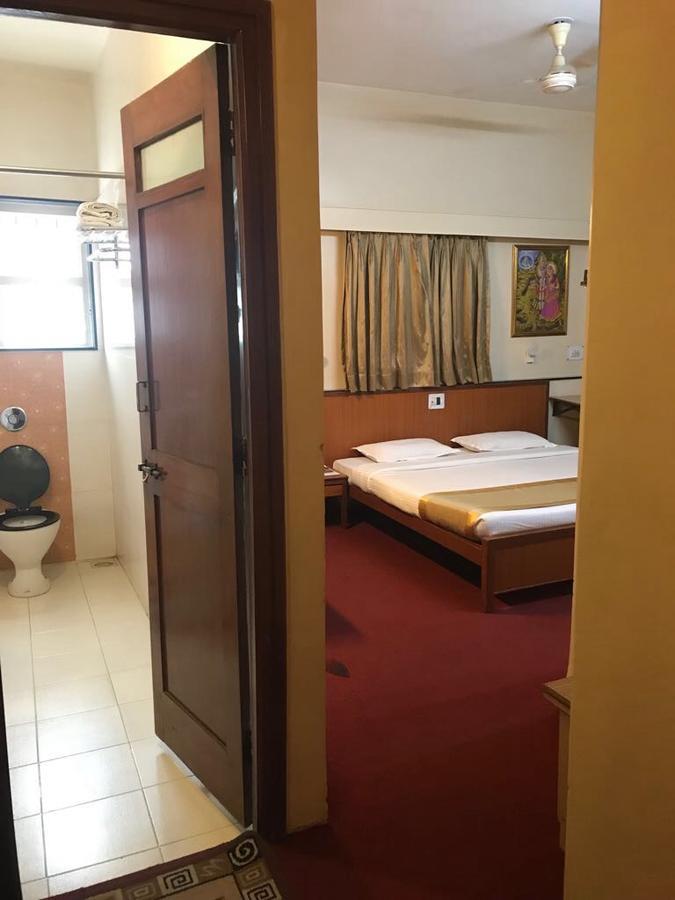 Hotel Swaroop Púna Exteriér fotografie